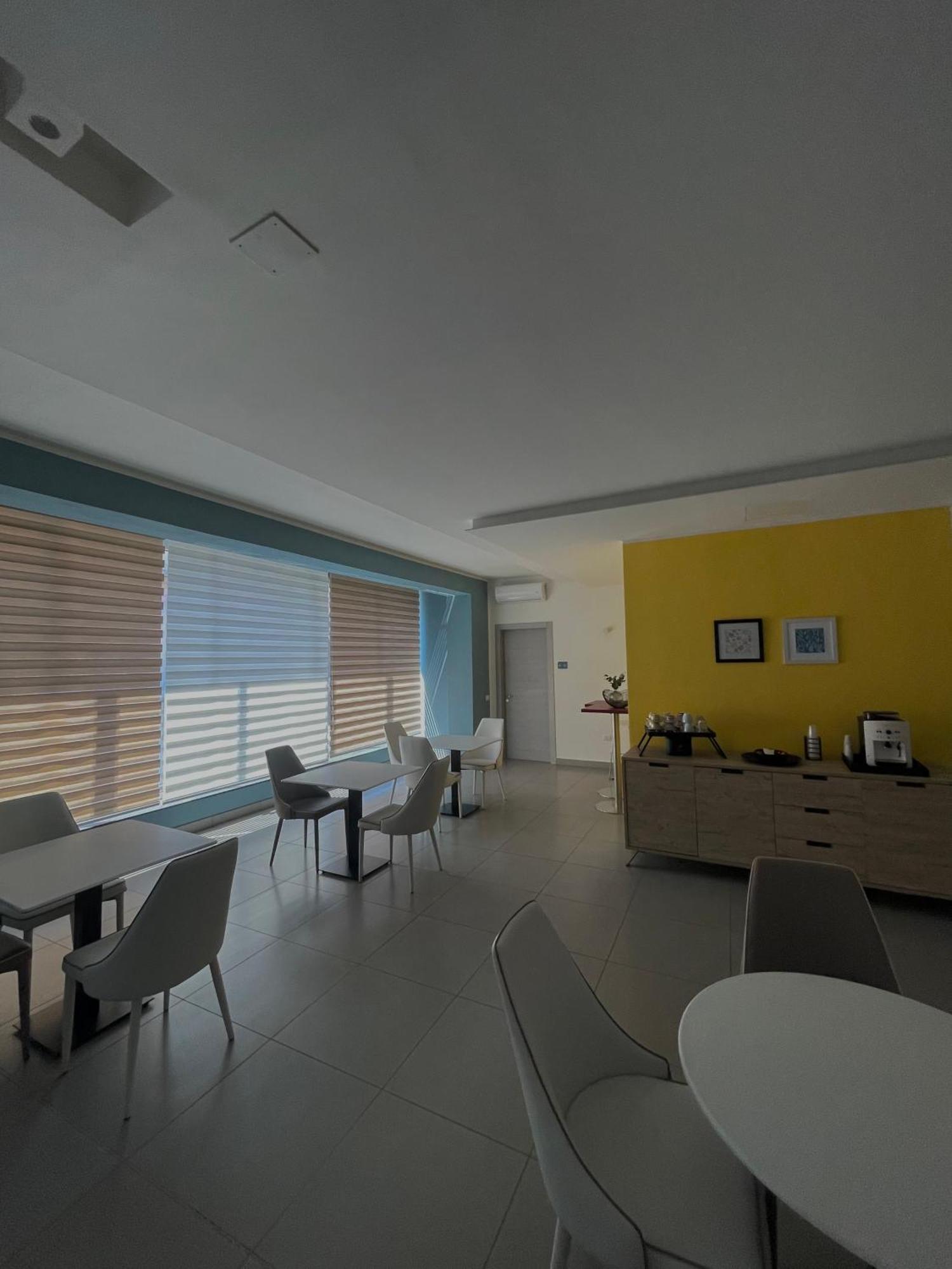 Aurora Bed And Breakfast Ciro Marina Exterior photo